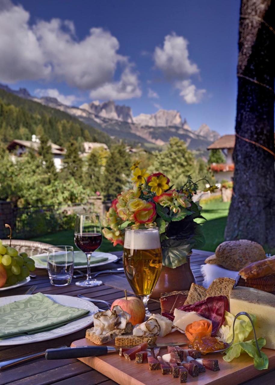 Hotel Catinaccio Rosengarten Moena Bagian luar foto